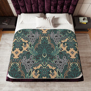 Cozy Sherpa Blanket with Elegant Design